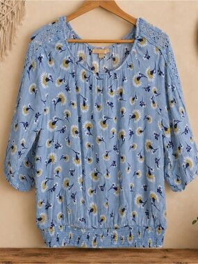 Hope & Harlow Blue Daisy Floral Crochet Lace Trim Smocked Blouse Plus Size 1X